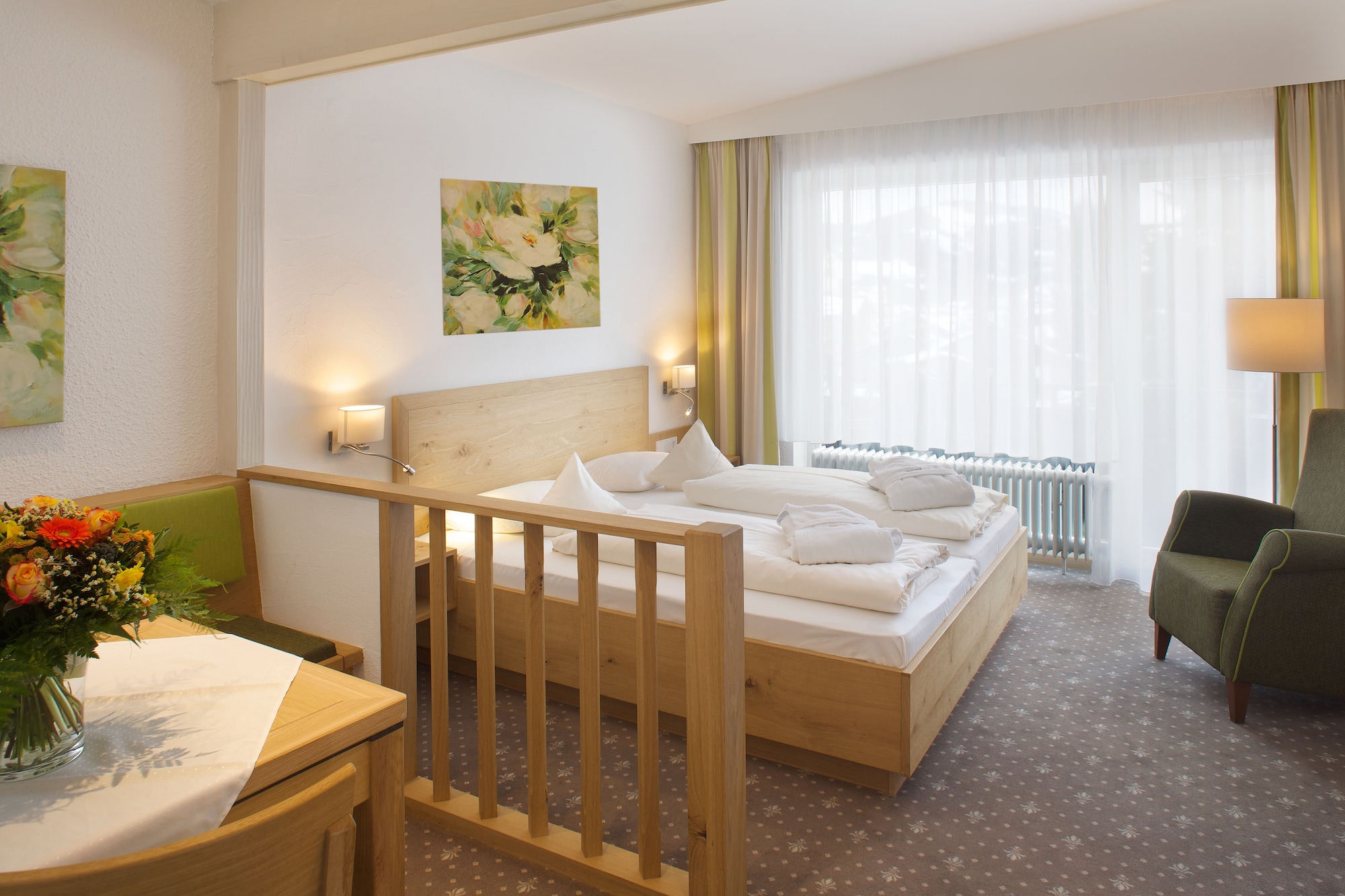 Superior, Queen Bed, Balcony
