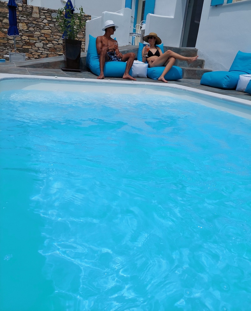 Tinos Aqua Palazzo 67/71