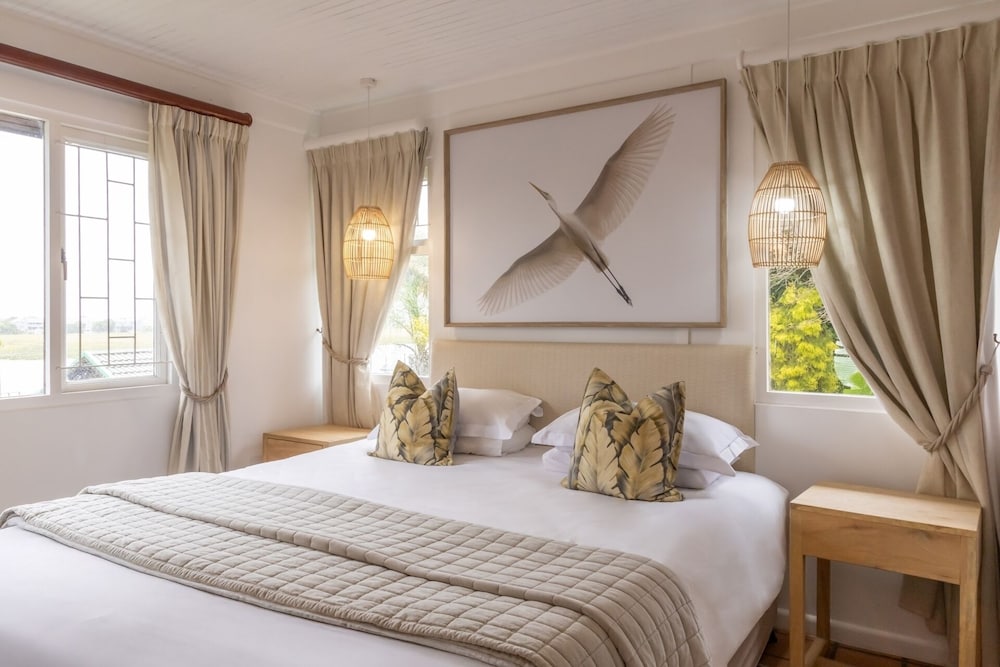 KNYSNA RIVER CLUB - KNYSNA 14/76