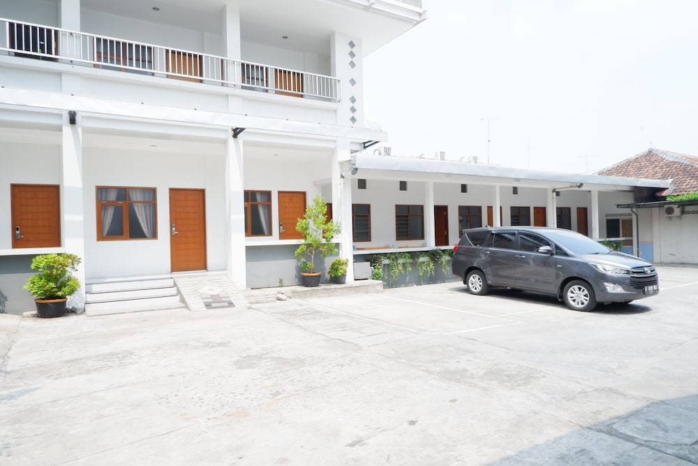 Hotel Netral Jombang 27/34