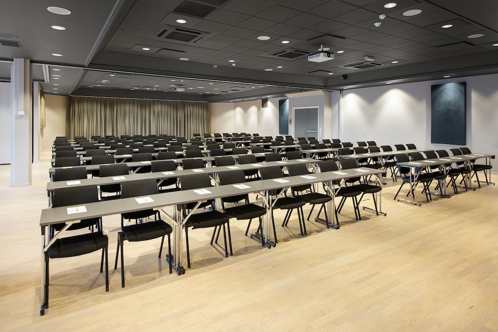 Scandic Ambassadeur Drammen 44/50