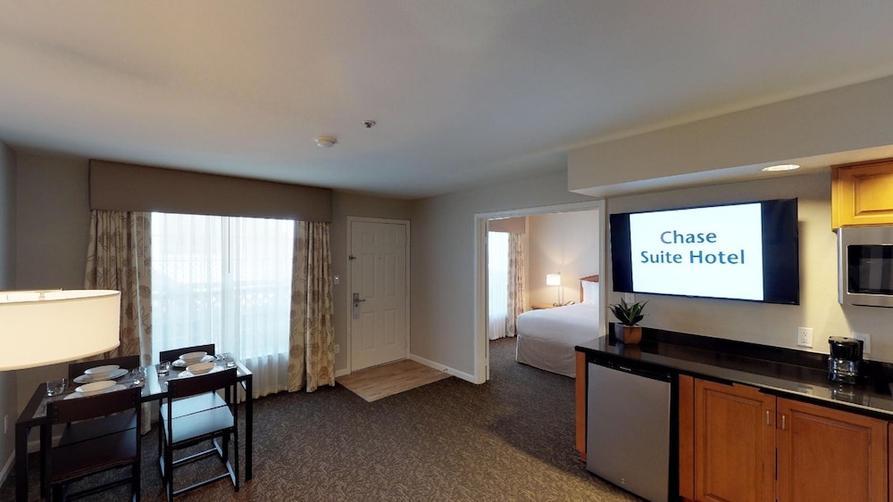 Chase Suite Hotel Brea 42/55