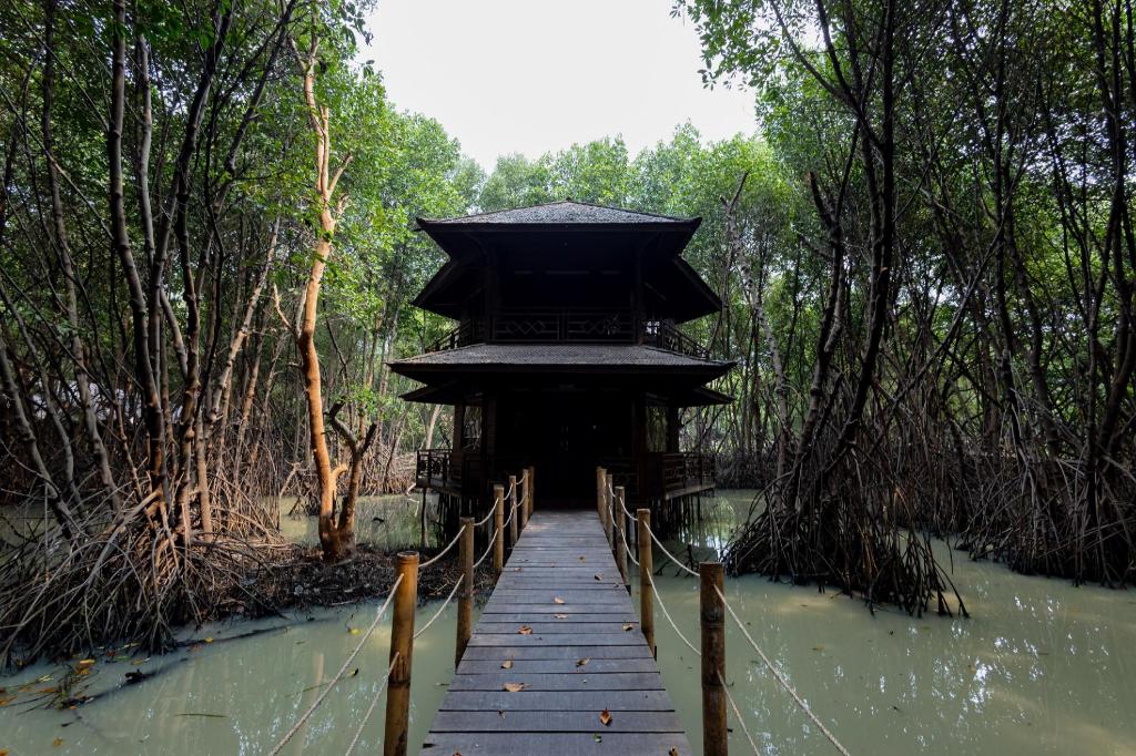 RedDoorz Resort @ Taman Wisata Mangrove 43/46