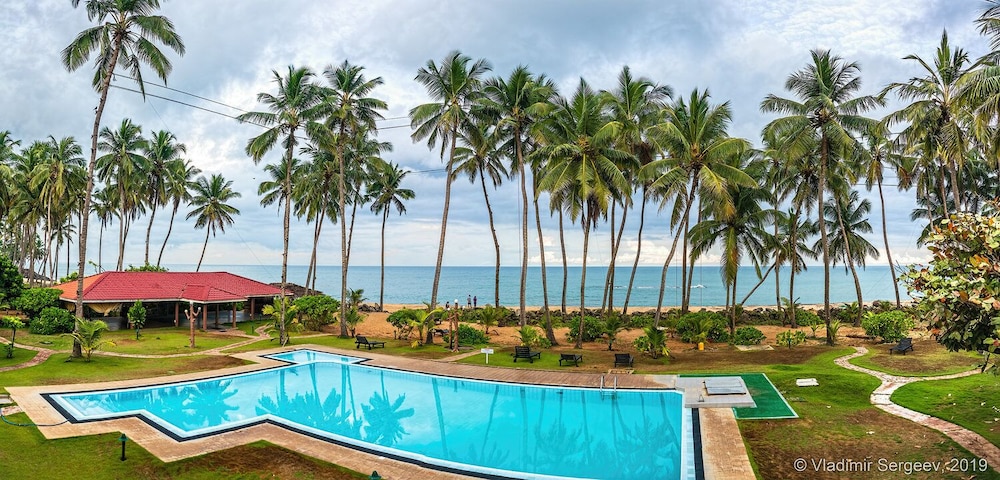 Sanmali Beach 33/41