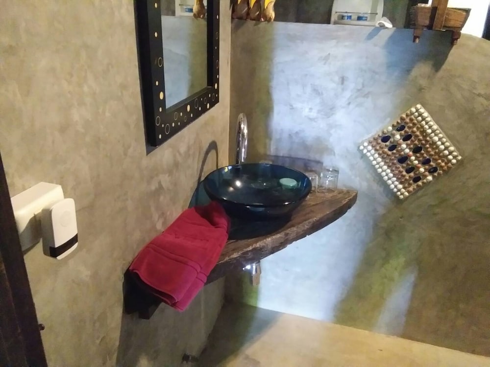 Baan Chai Thung 59/81