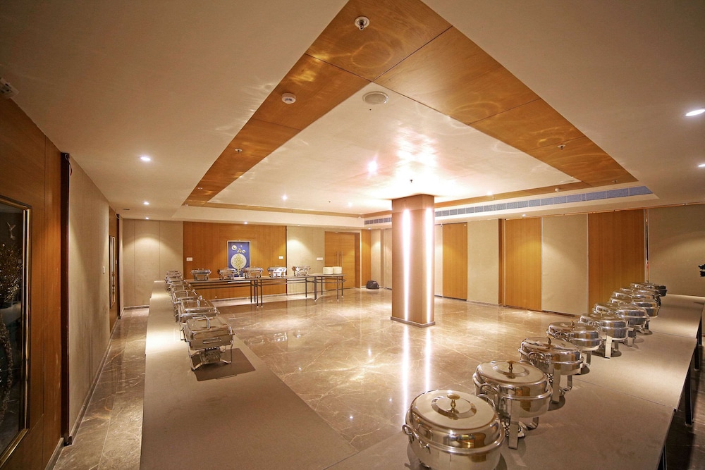 Comfort Inn Kaikaluru 22/31