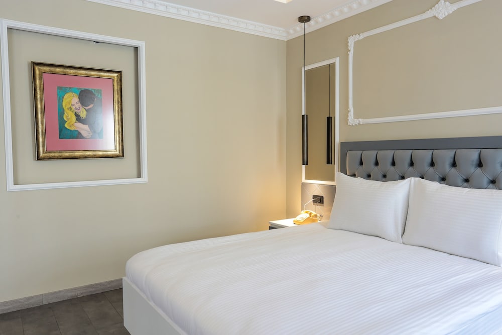 Arach Hotel Harbiye 35/73
