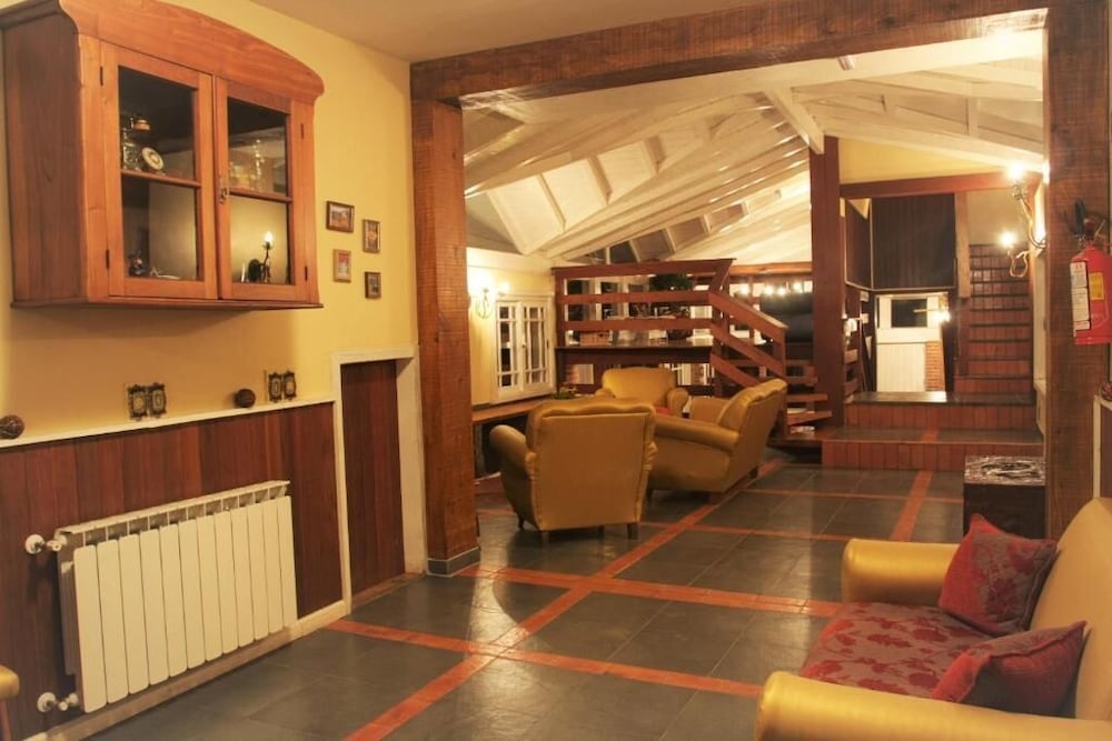Aardvark Inn Pousada 57/74