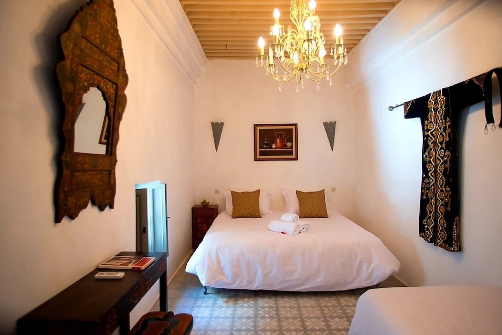 Riad Safir 18/49