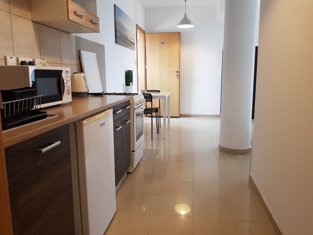 Valentinos Apartments 36/47