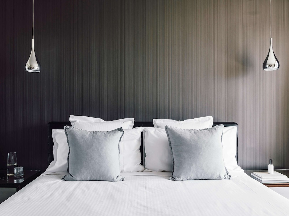 Quay West Suites Melbourne 15/81