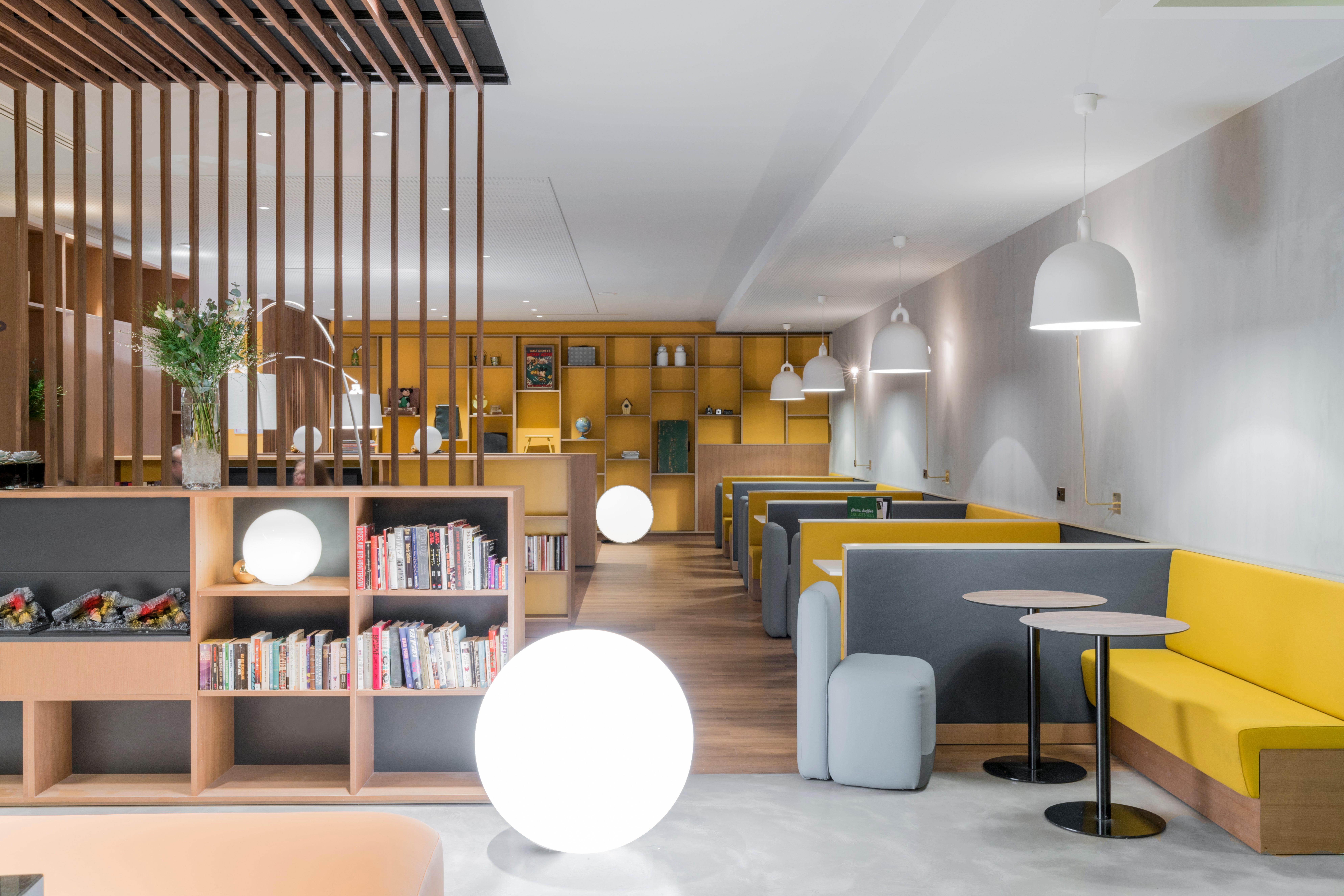 HOLIDAY INN PARIS MARNE LA VALLEE 29/50
