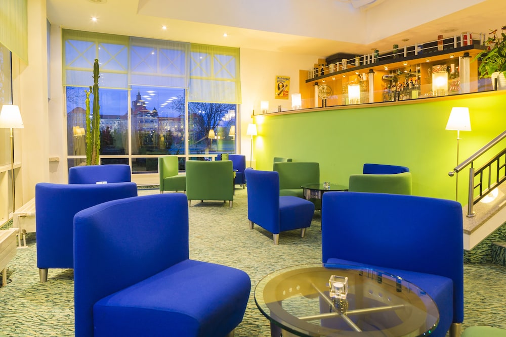 Hotel Am Terrassenufer 34/60