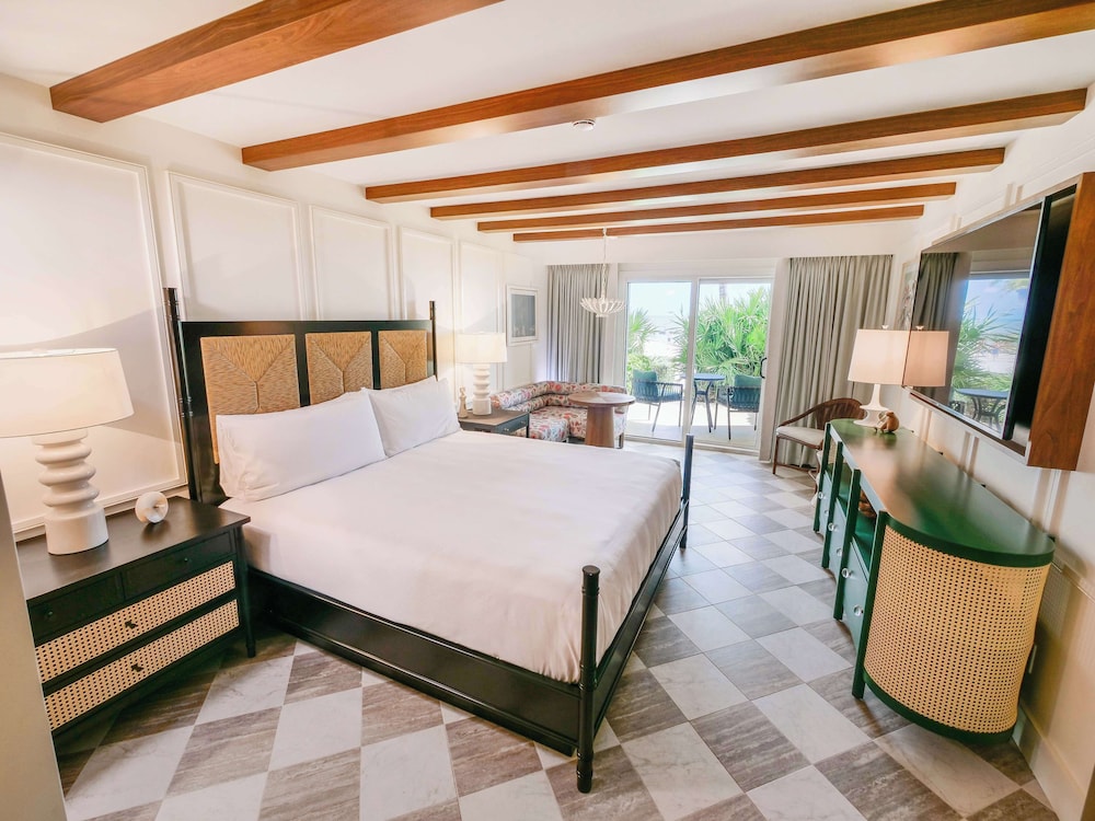 2 Bedrooms, Loft, Ocean Front