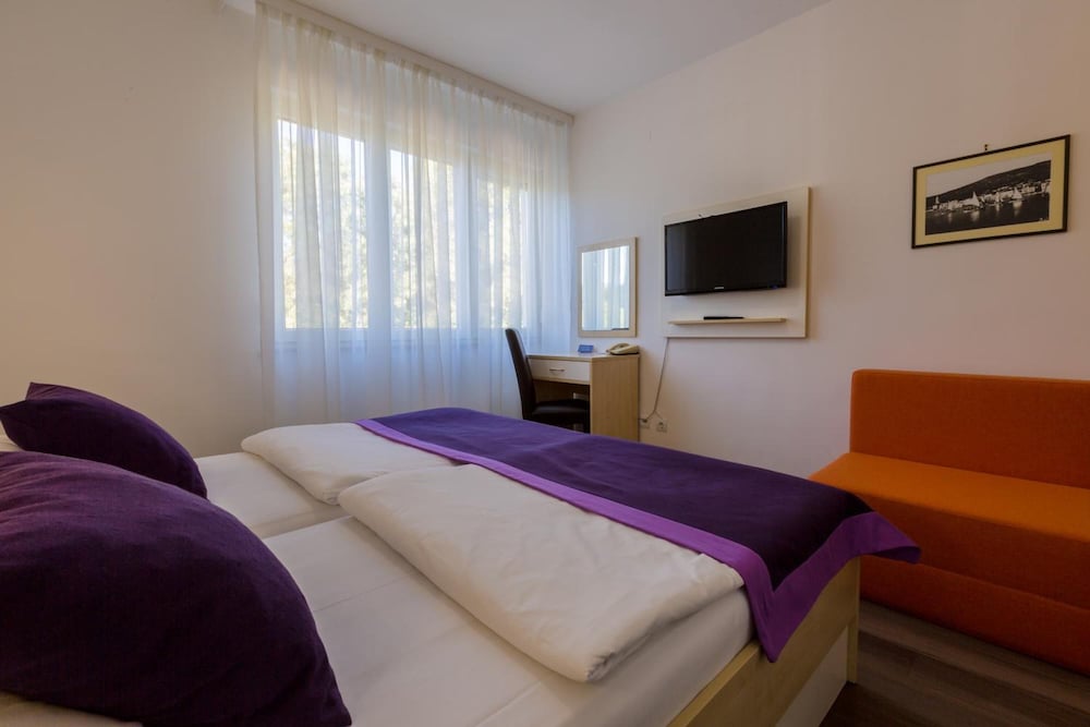 Hotel Slaven 23/65