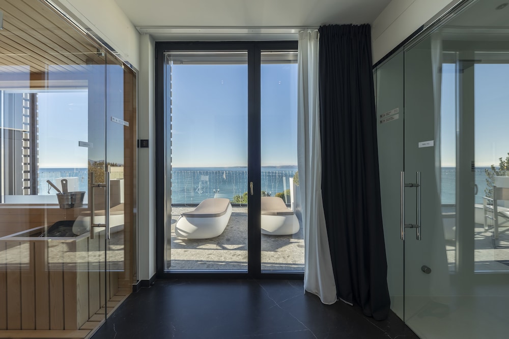 Maisonme Boutique Hotel 20/50