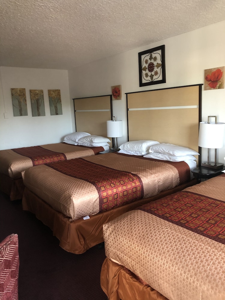 Dunes Motel 17/71