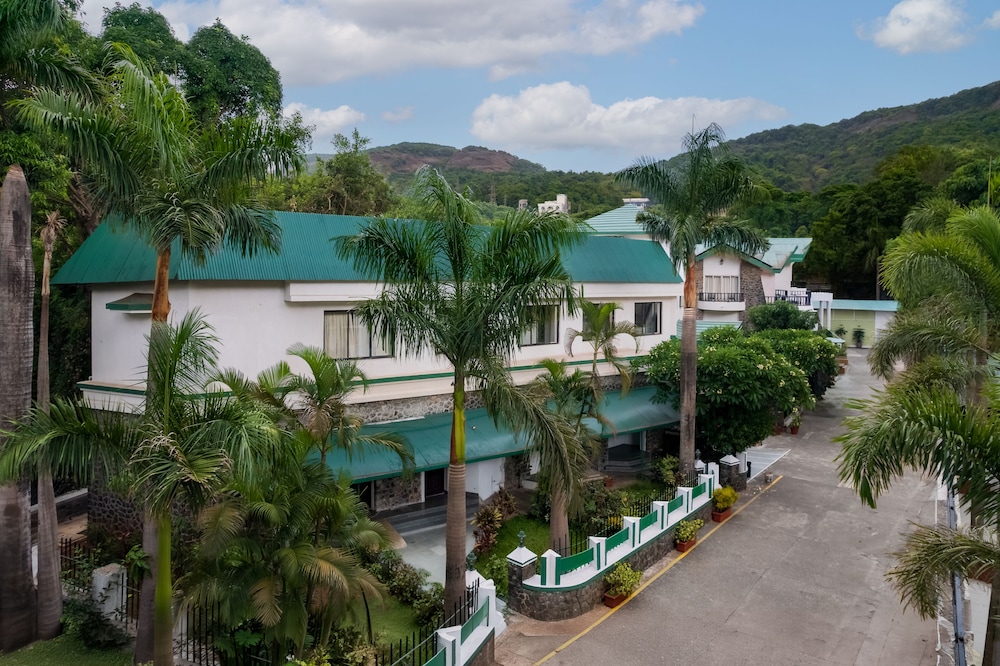 Velvet County Resort And Spa 5/49