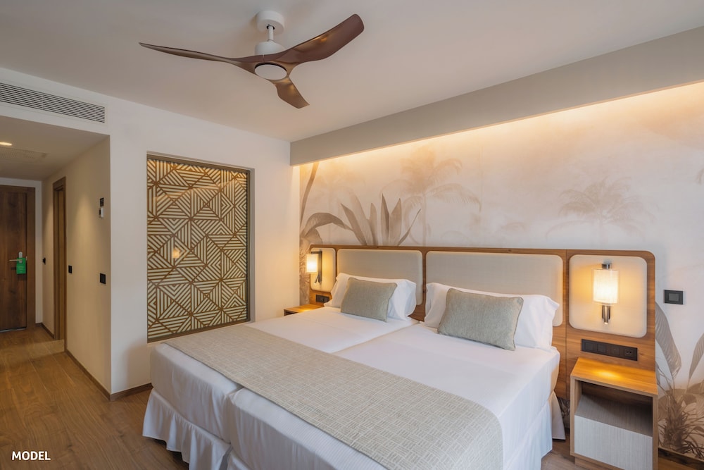 Hotel Riu Palace Phuket 12/50