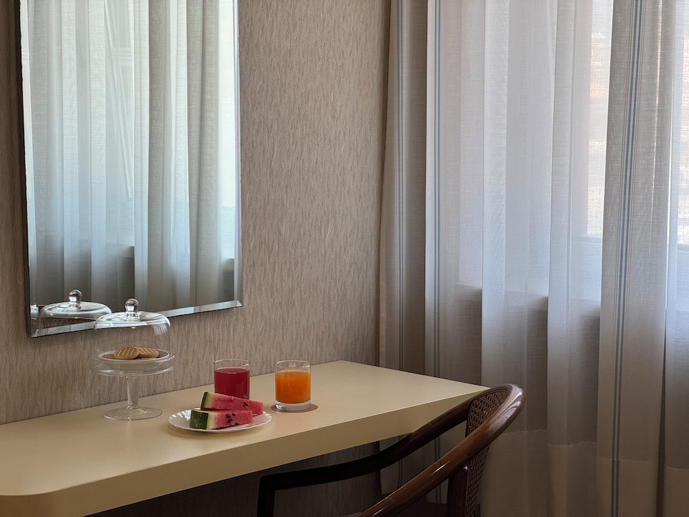 Hotel Al Sant'Andrea 36/50