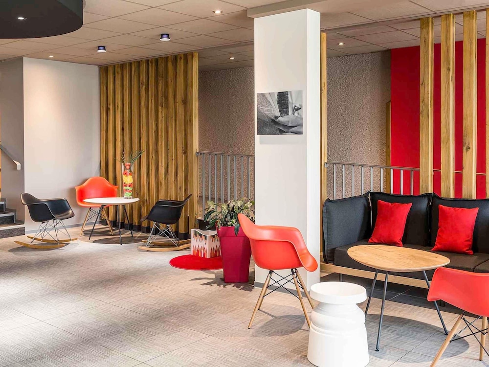 Ibis Rennes Cesson 48/76