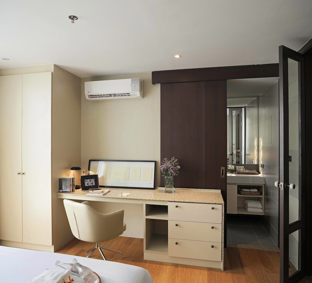 Balcony Courtyard Sriracha Hotel Serviced Apartments 15/50