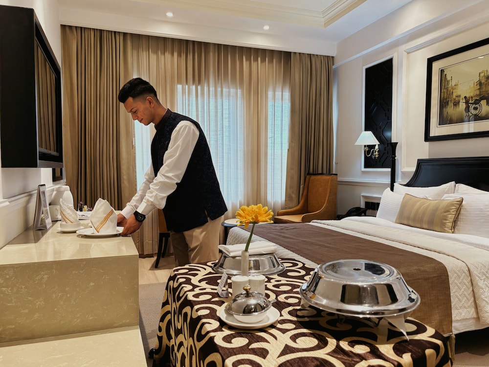 Peerless Inn Kolkata 67/72