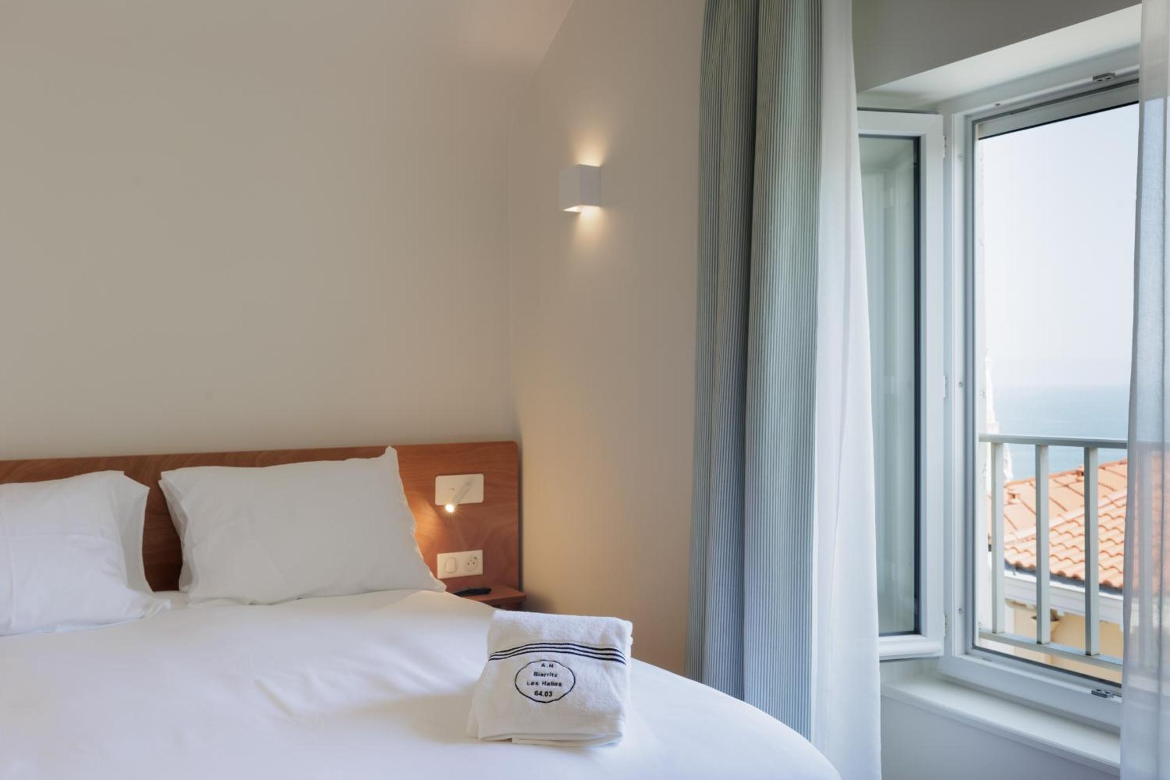 Deluxe, Double Bed, Sea View