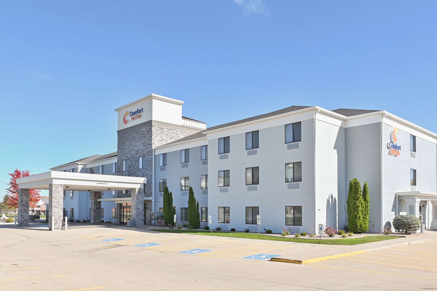 Comfort Suites Bloomington I-55 And I-74 23/25