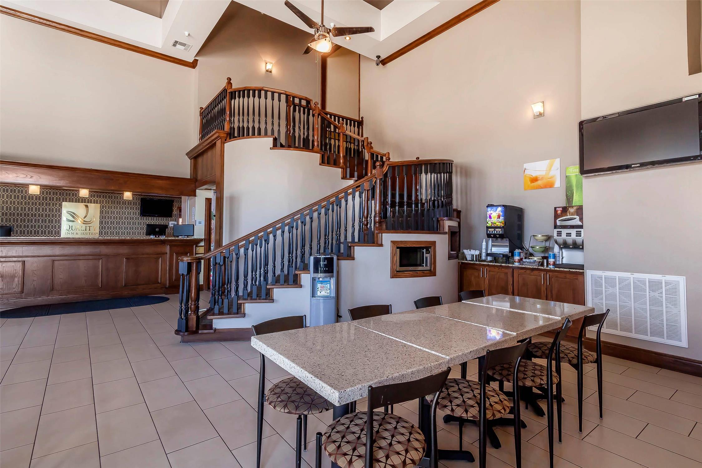 Quality Inn & Suites Owasso US-169 34/45