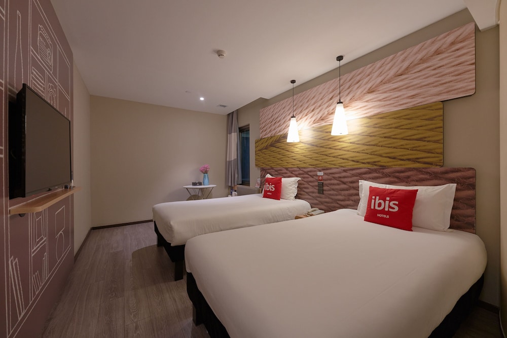 Ibis Beijing Changying 35/49