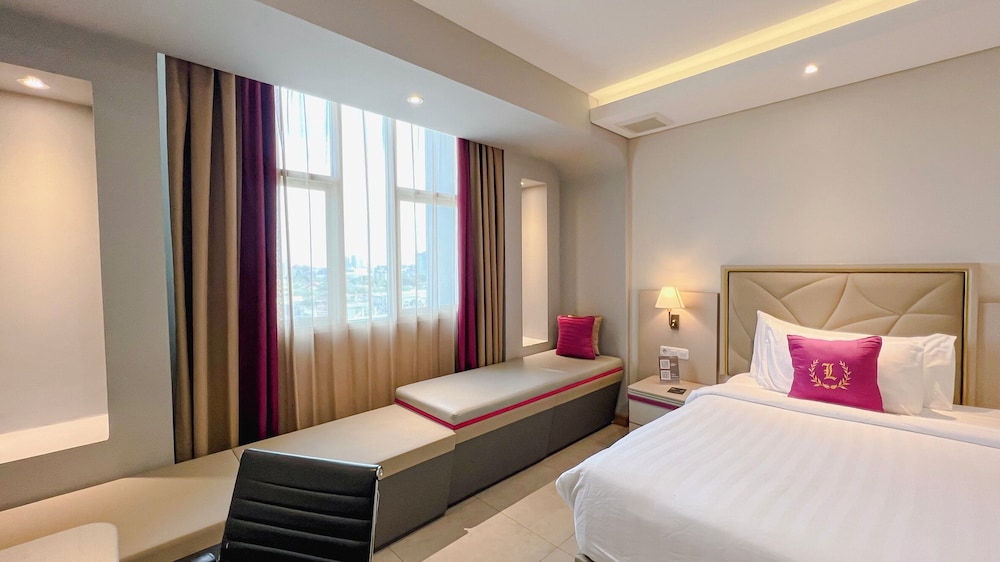 Leedon Hotel & Suites Surabaya 8/36