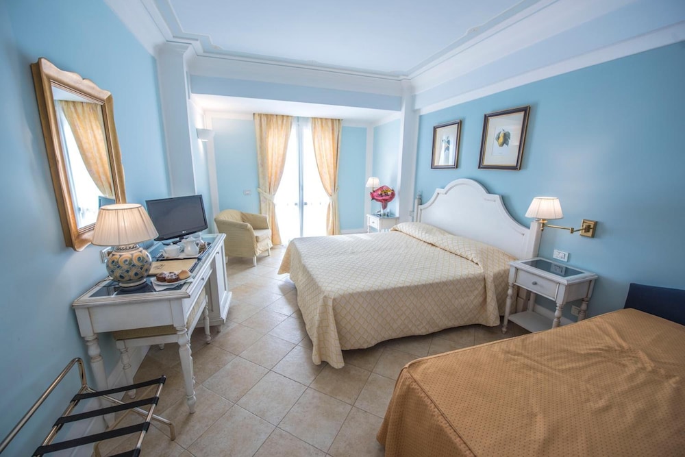 Hotel Villa Daphne 28/53