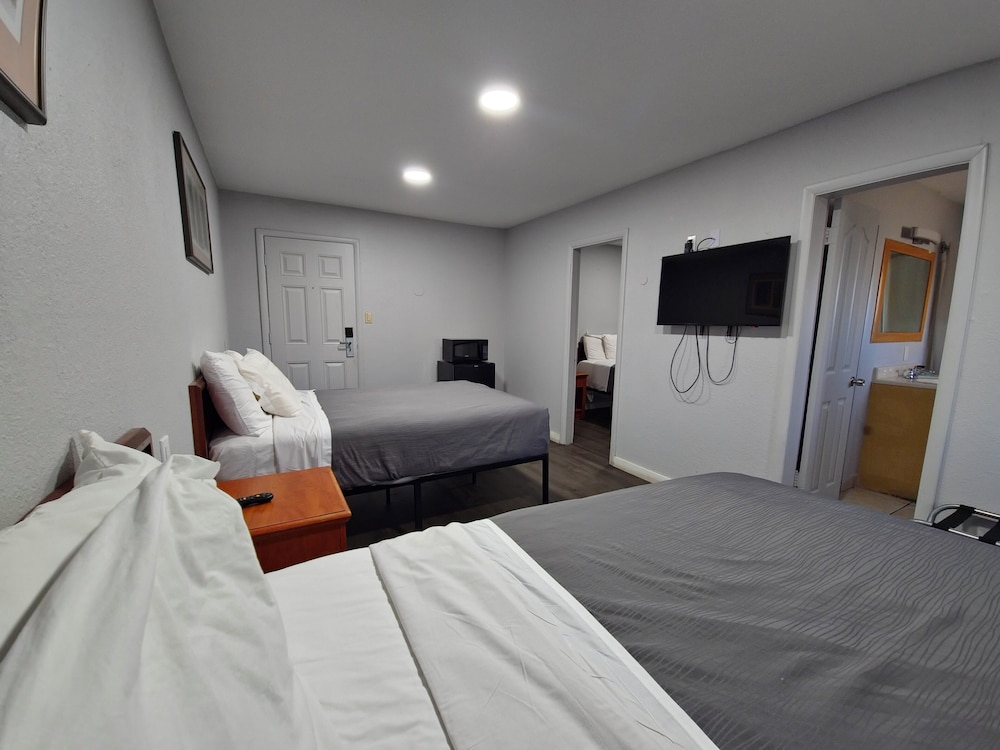 The L Motel 13/41