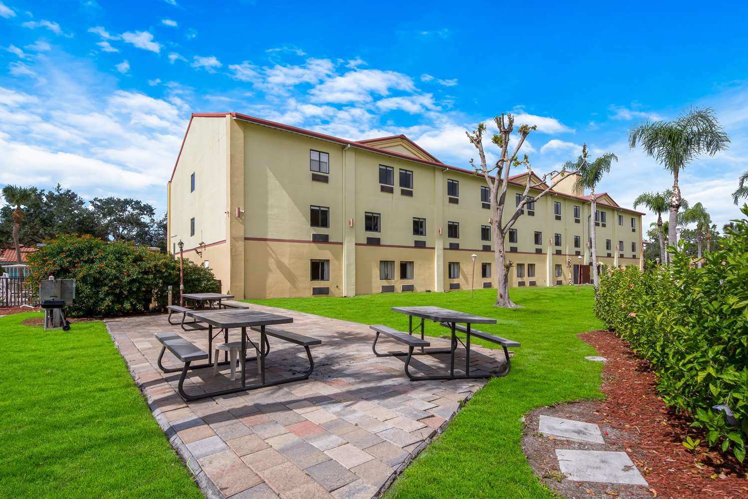 Quality Inn Sarasota I-75 23/25