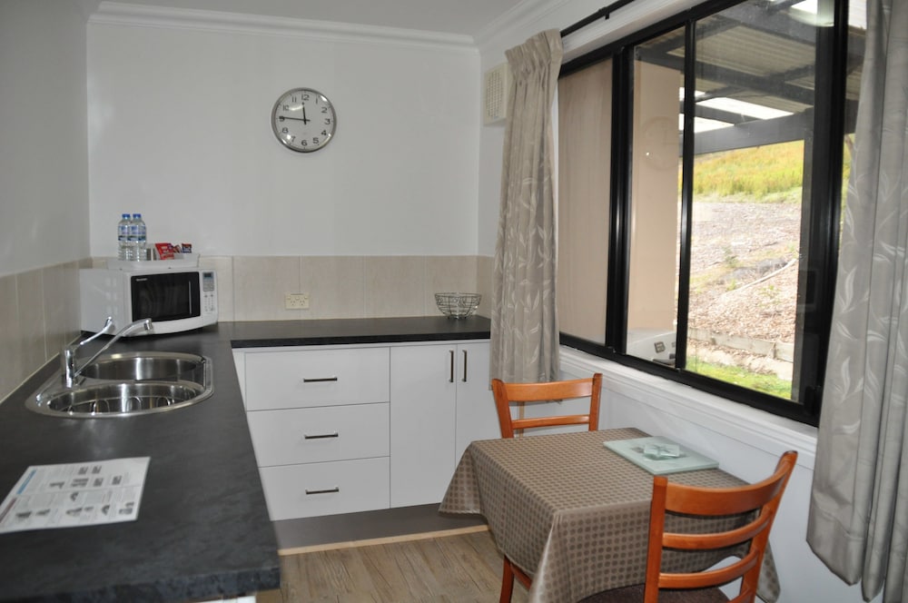 Oyster Cove Chalets 18/42