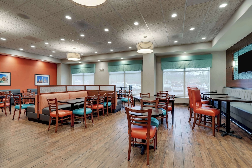 Drury Inn Suites Charlotte Arrowood 38/50