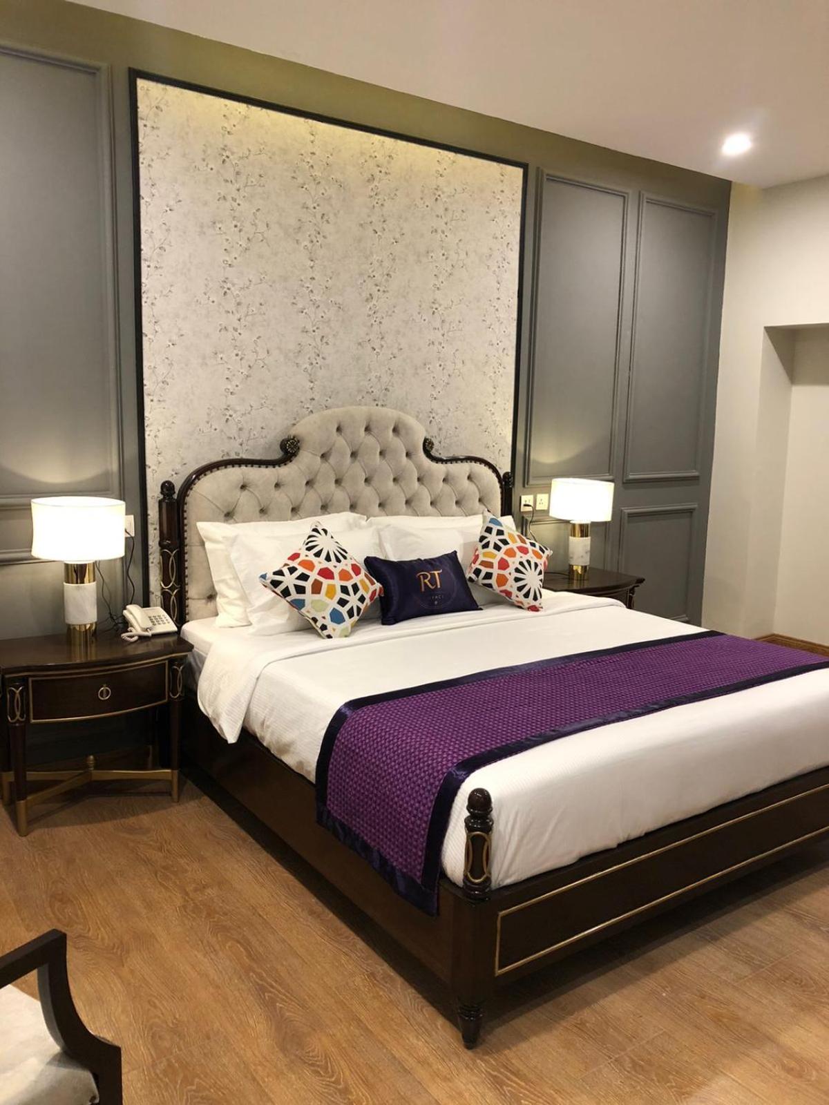 RT Grace Royal Taj Hotel Sukkur 17/58