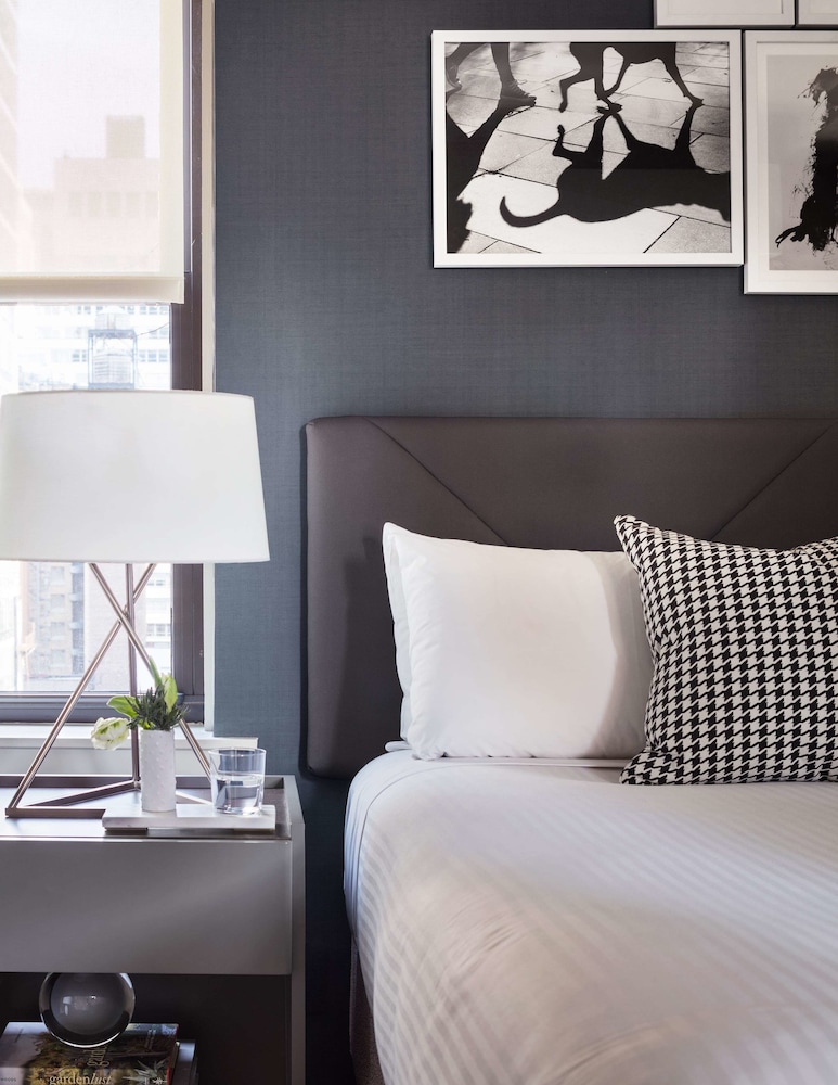 The Shelburne Sonesta New York 7/46
