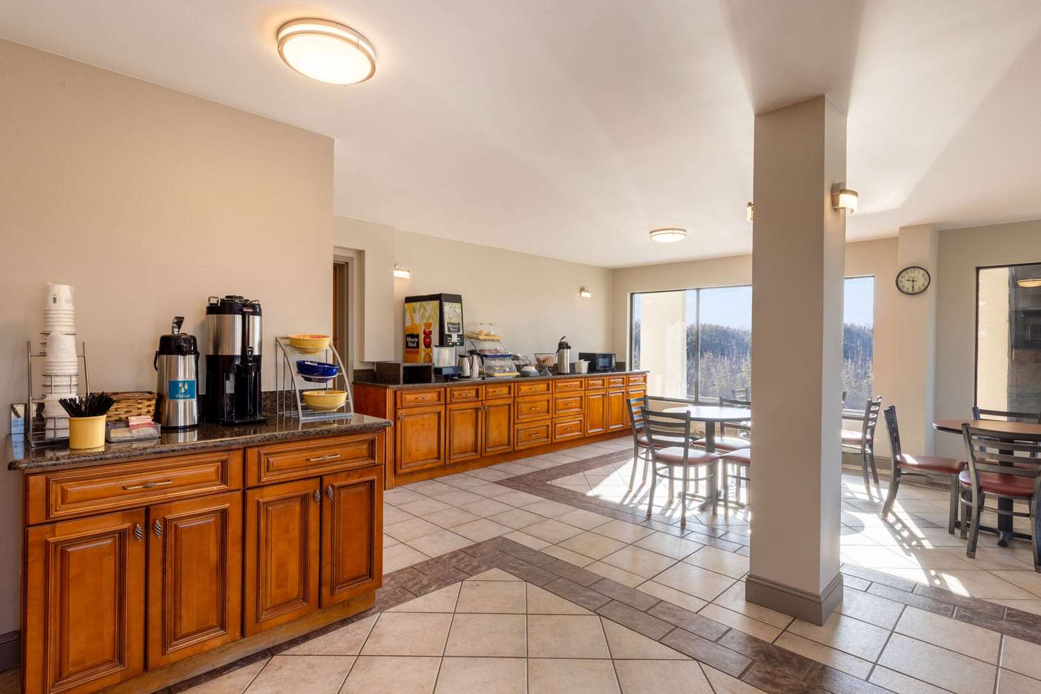 Days Inn by Wyndham Mooresville Lake Norman 7/16