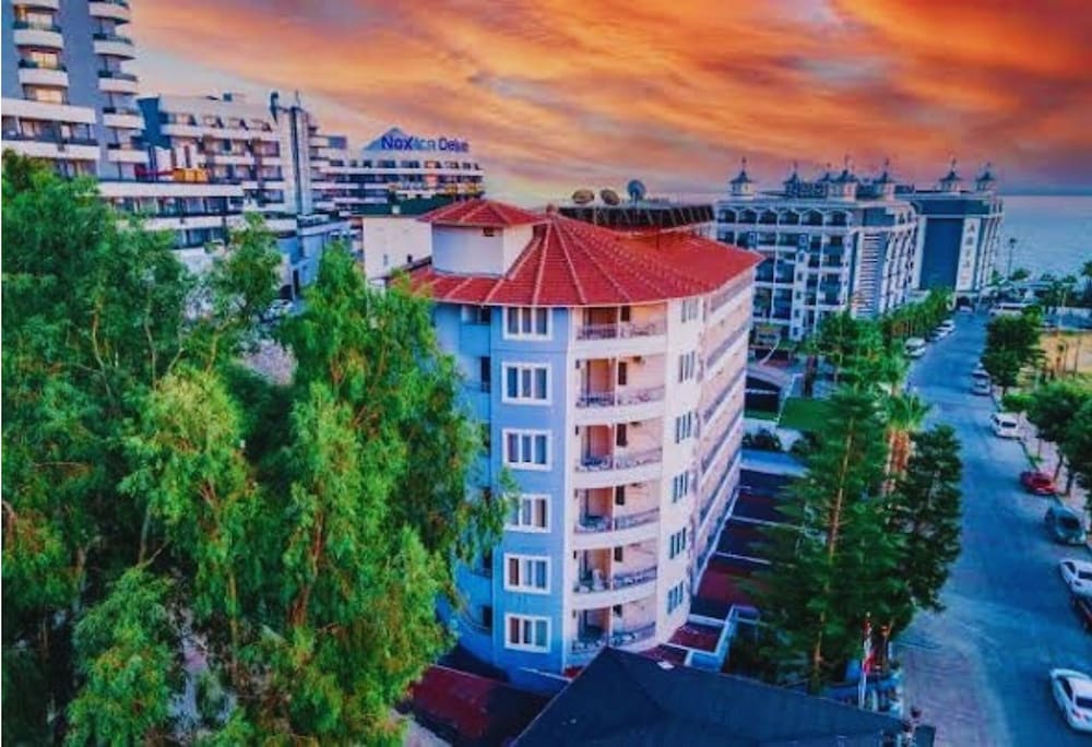 Vital Beach Hotel 8/50