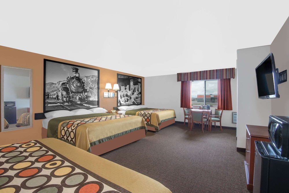 Super 8 By Wyndham Alamosa 35/51