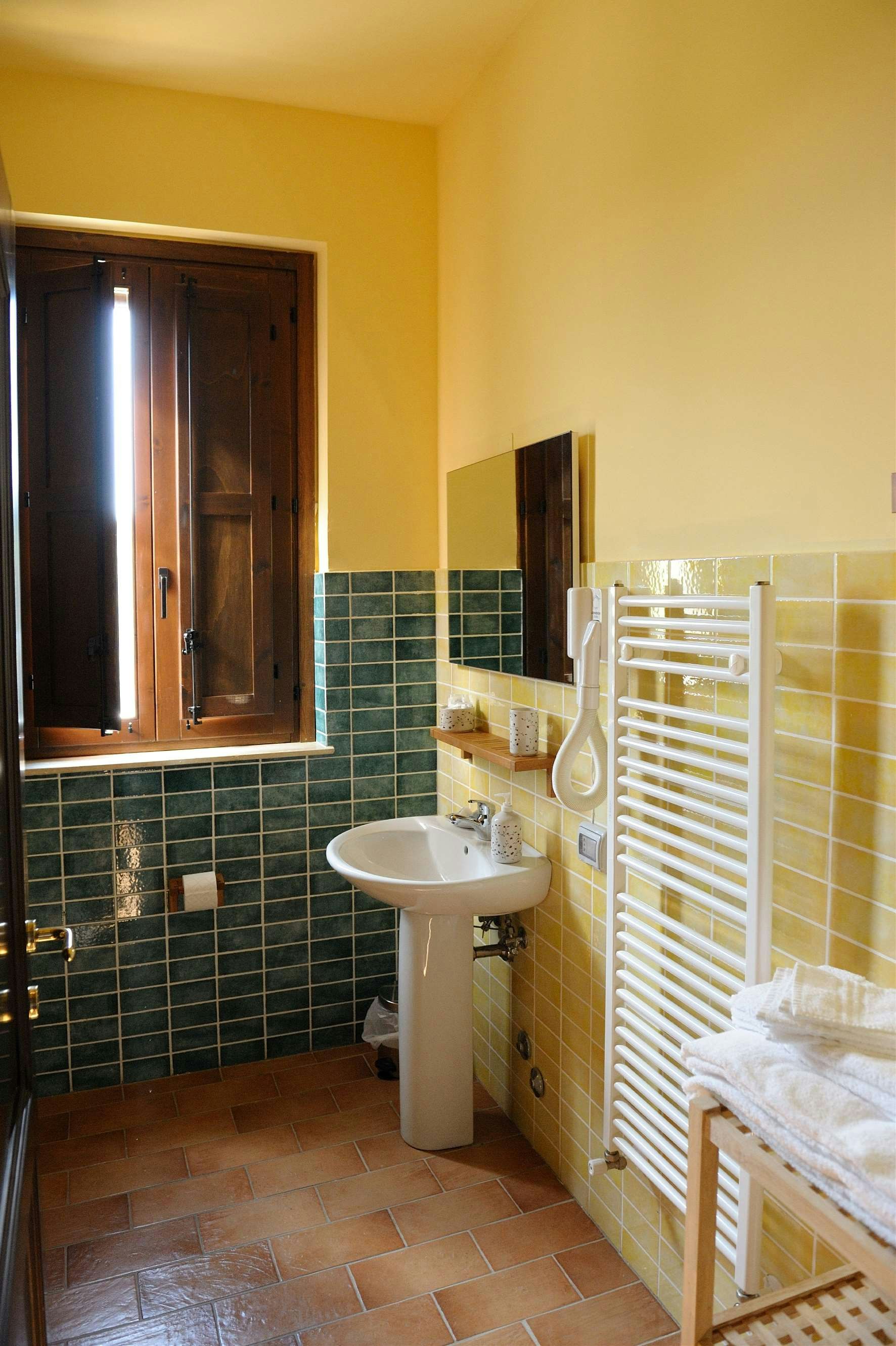VILLA TRIGONA 50/50