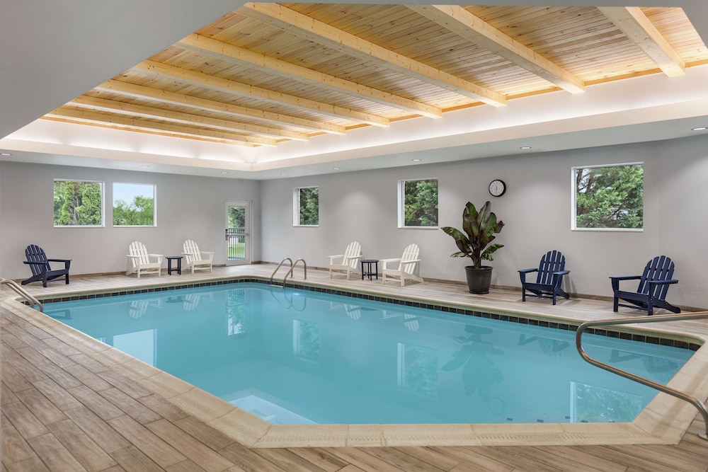 Hampton Inn and Suites Salisbury/Fruitland 3/58