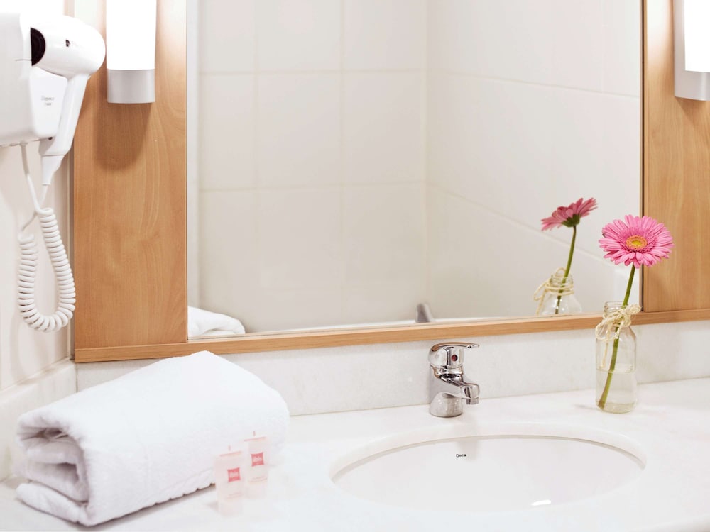 Ibis Novo Hamburgo 47/47