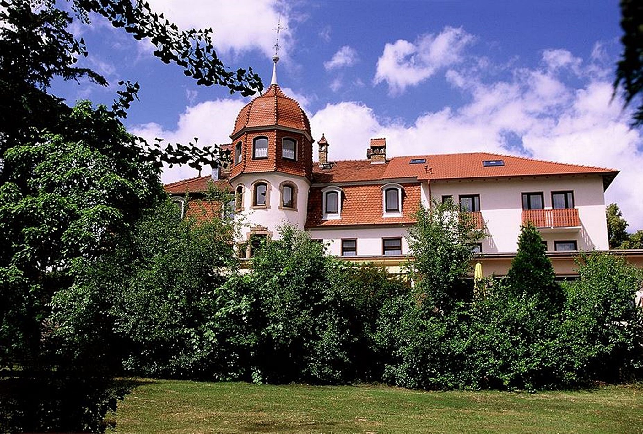 Parkhotel Schillerhain 23/26