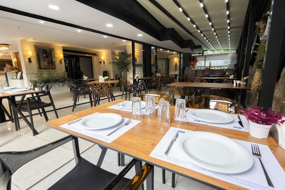 Alya Boutique Hotel 53/62