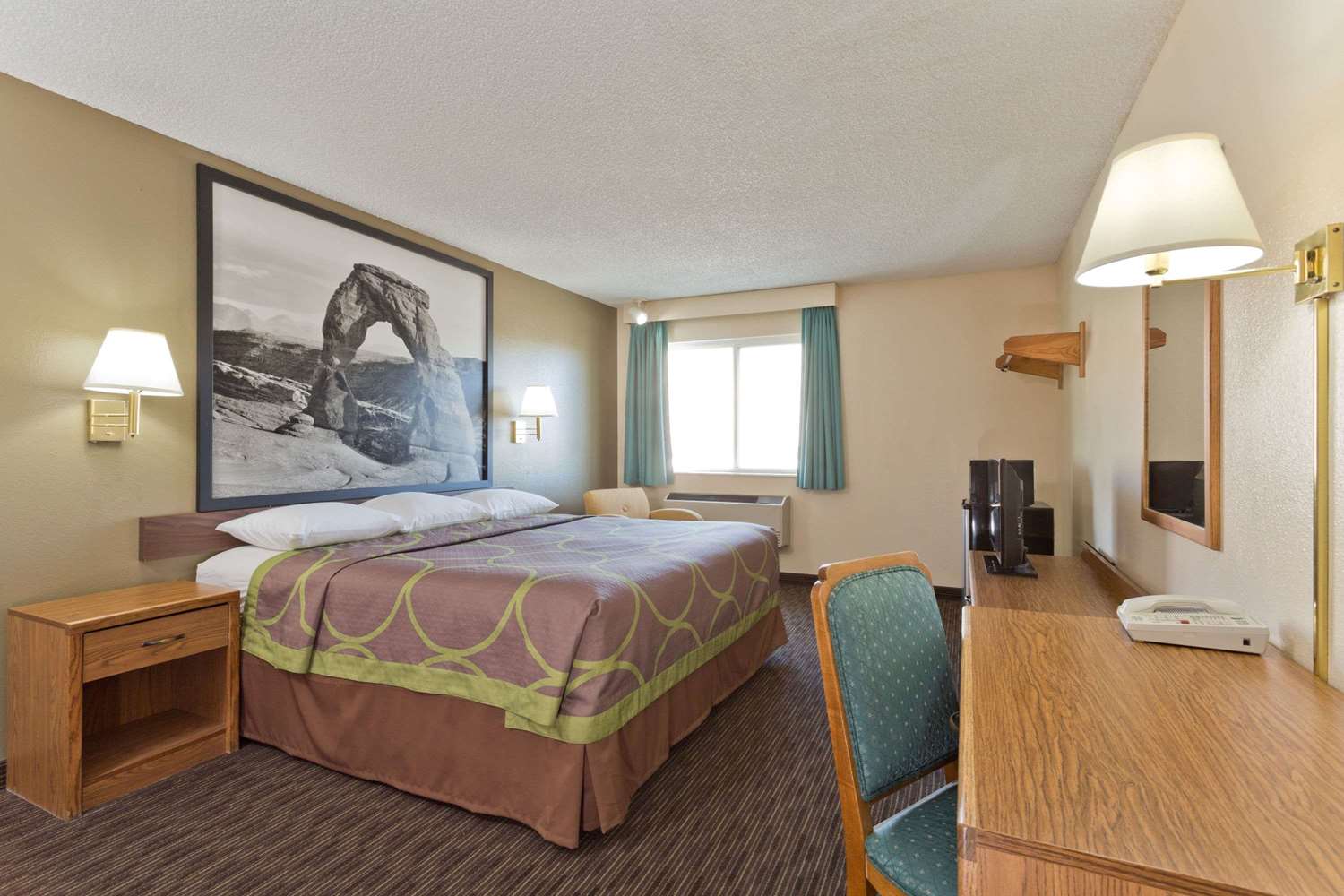 Super 8 by Wyndham Richfield UT 16/26