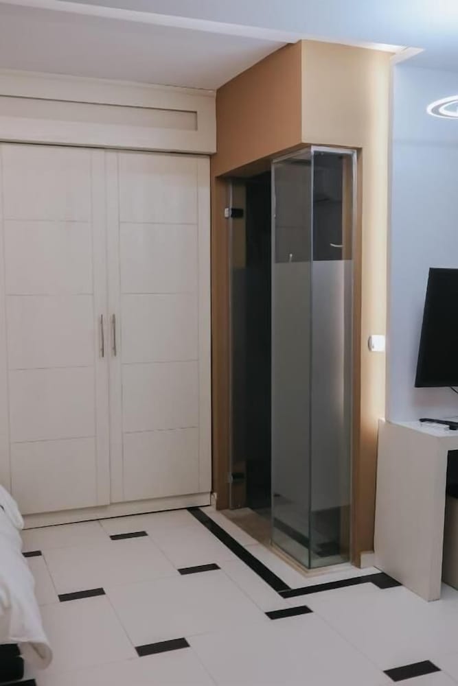 HOTEL KRISTAL KORCE 35/55