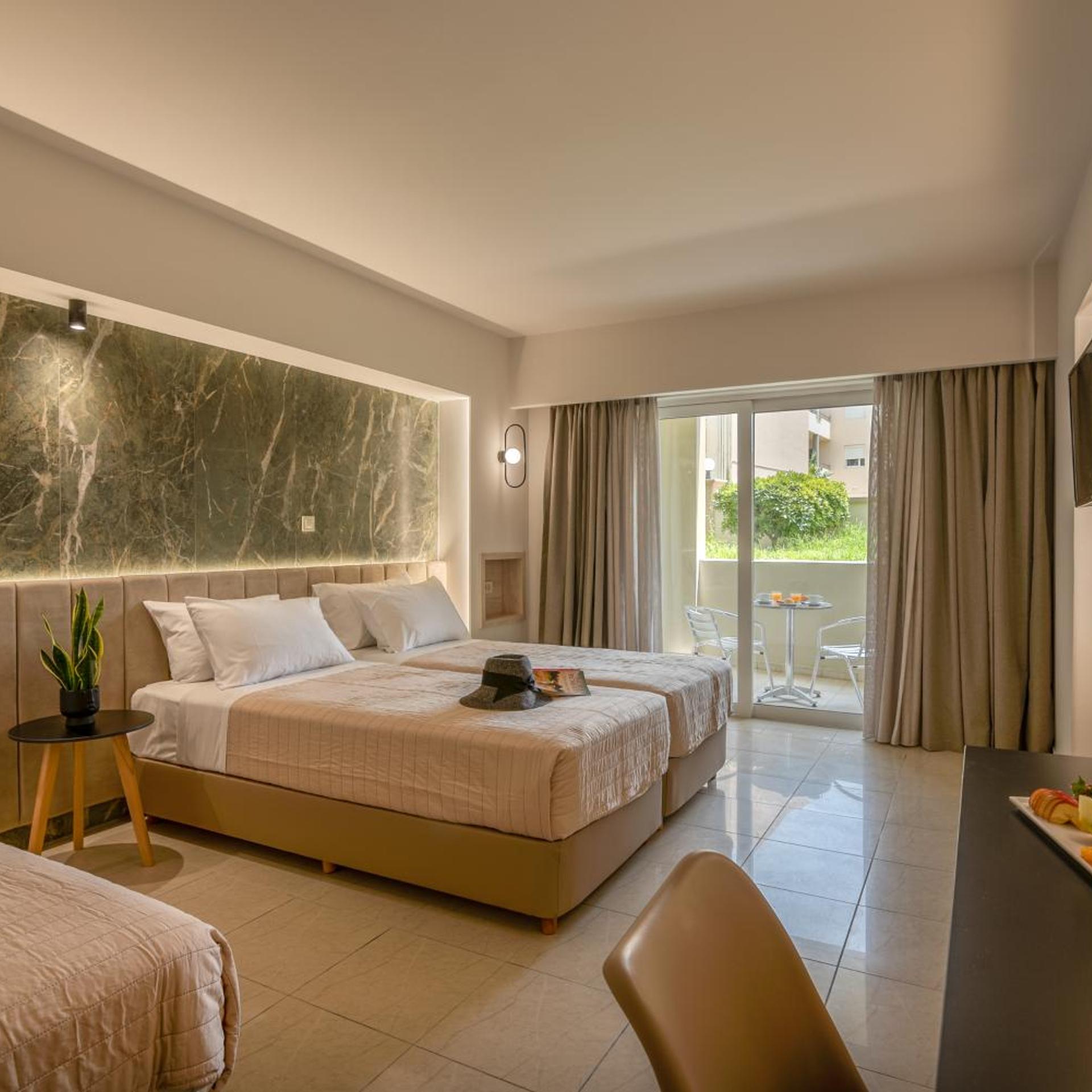 Deluxe, Double or Twin Bed, Garden View